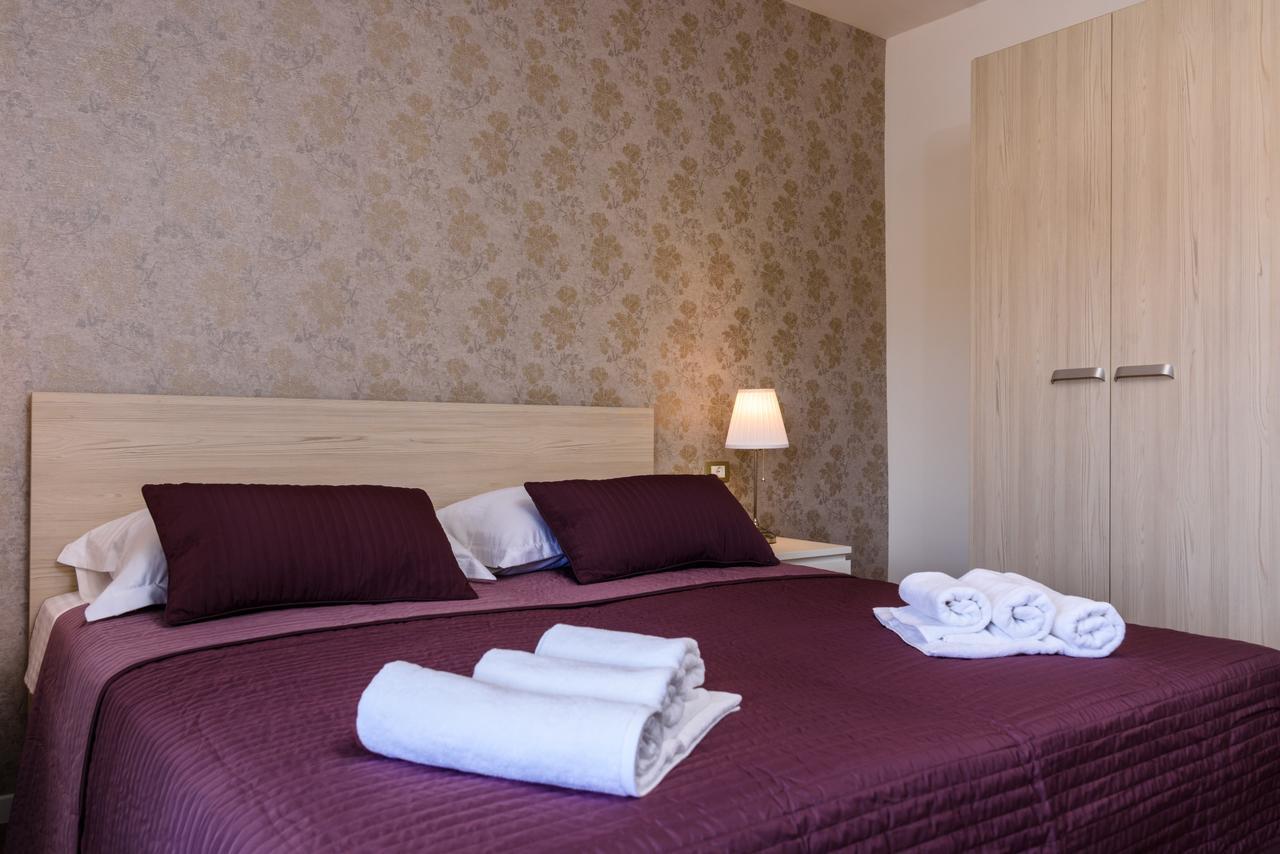 Apartmani Marko I Ana マリナ エクステリア 写真