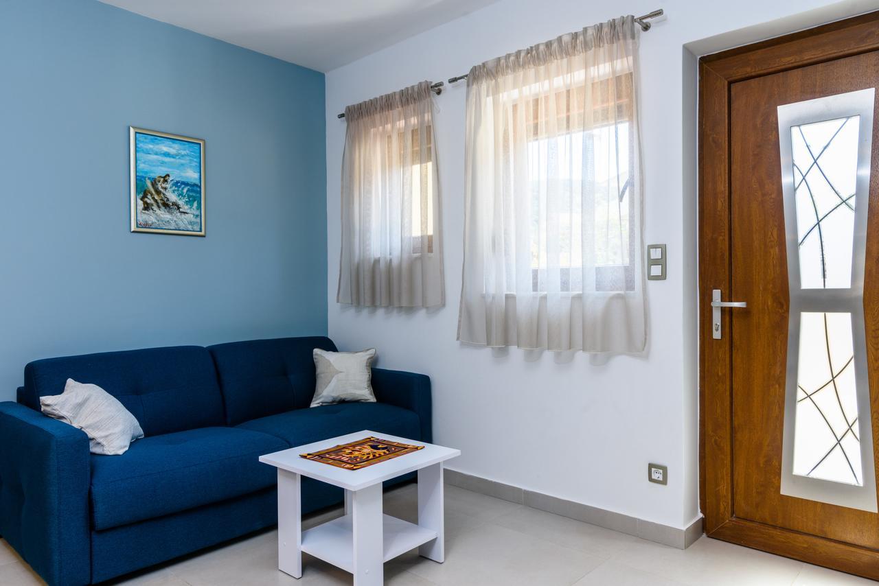 Apartmani Marko I Ana マリナ エクステリア 写真