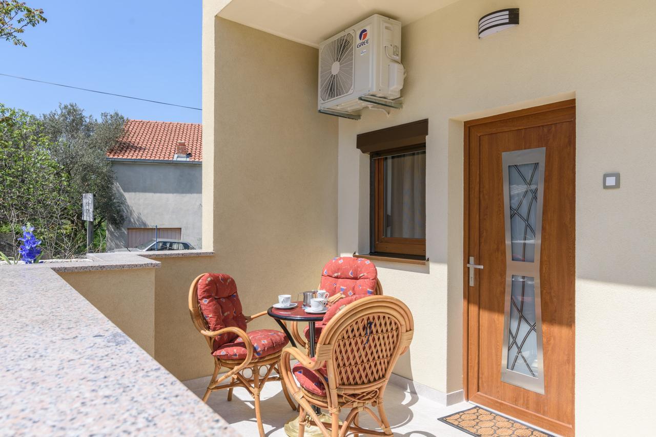 Apartmani Marko I Ana マリナ エクステリア 写真
