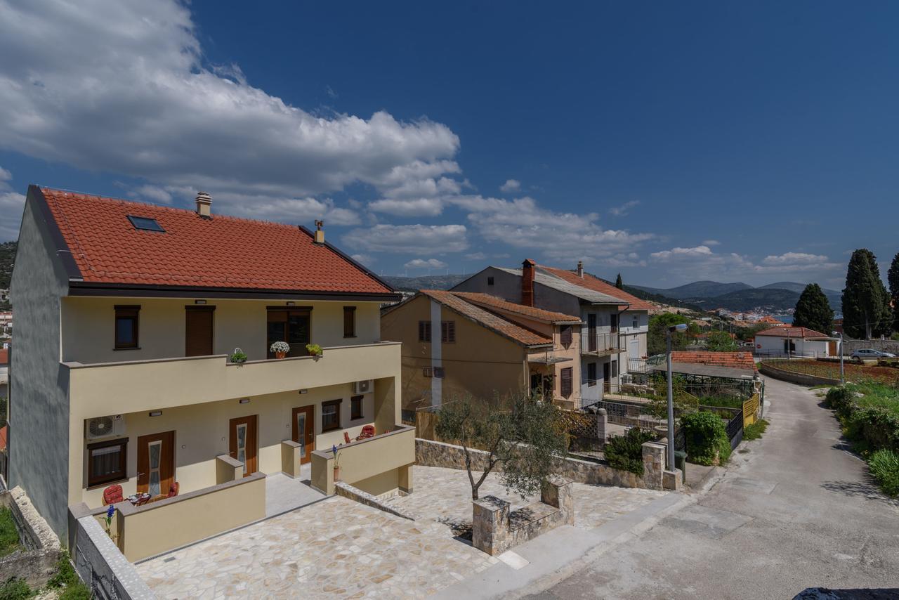 Apartmani Marko I Ana マリナ エクステリア 写真