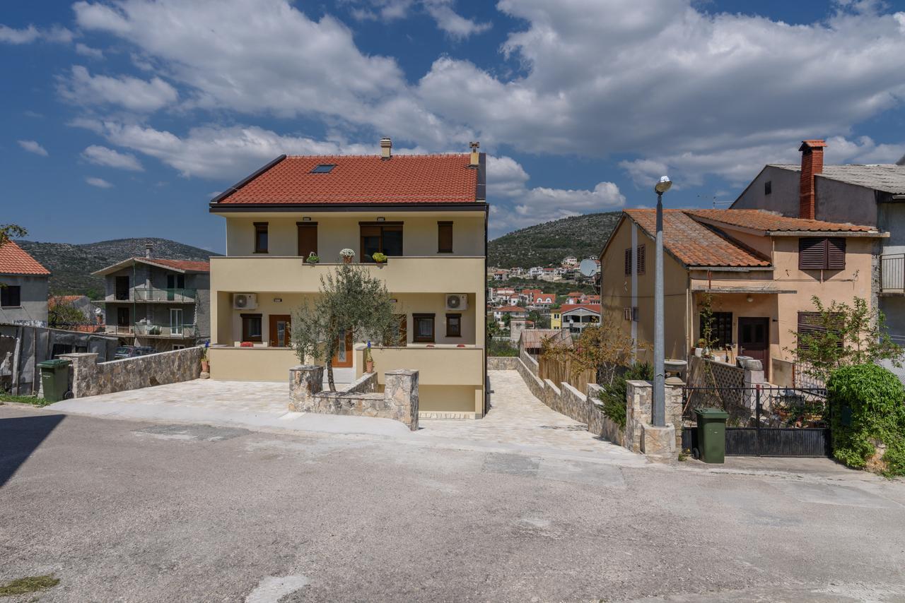 Apartmani Marko I Ana マリナ エクステリア 写真